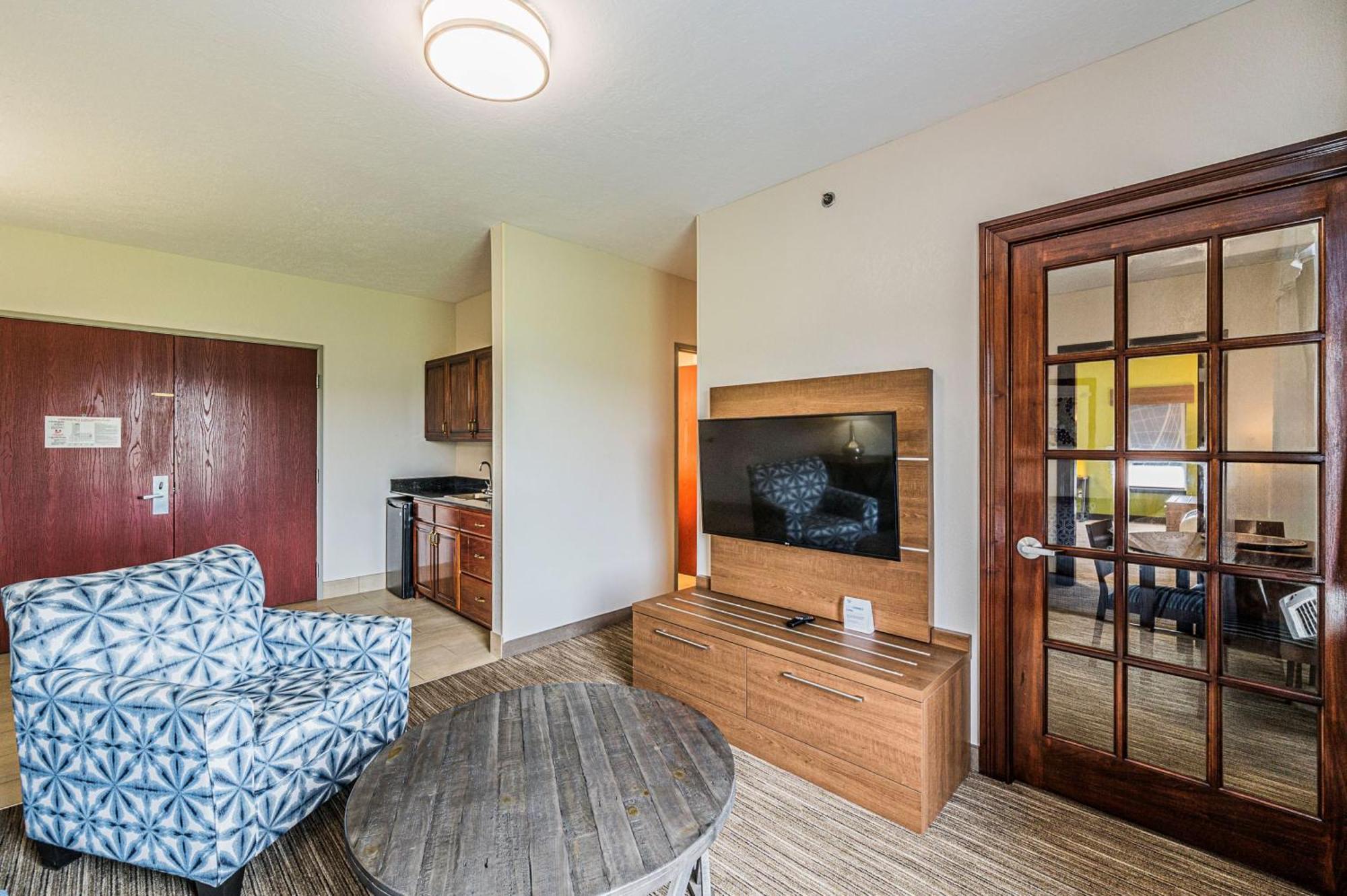 Holiday Inn Express Hotel & Suites Franklin By Ihg Buitenkant foto