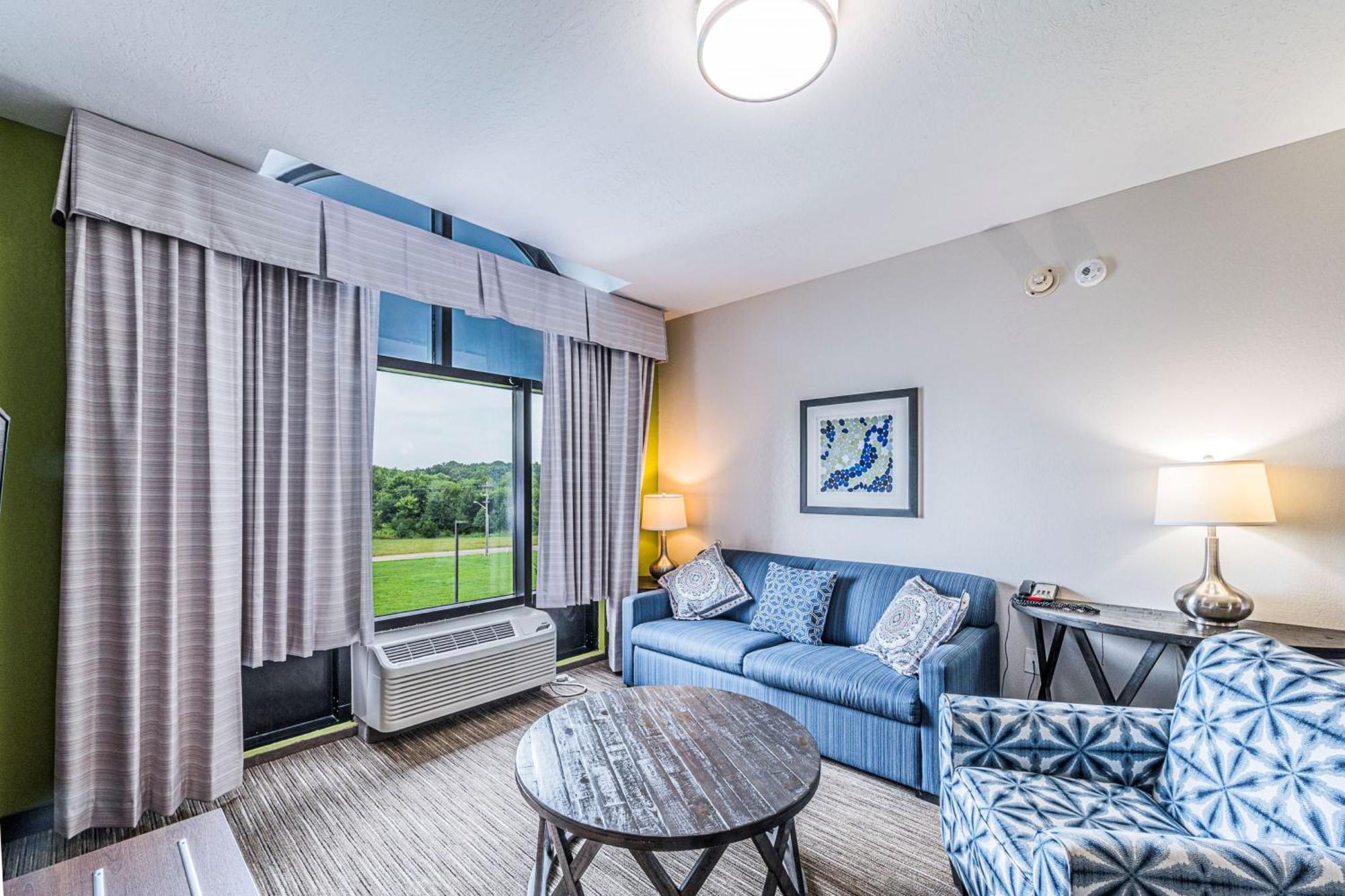 Holiday Inn Express Hotel & Suites Franklin By Ihg Buitenkant foto