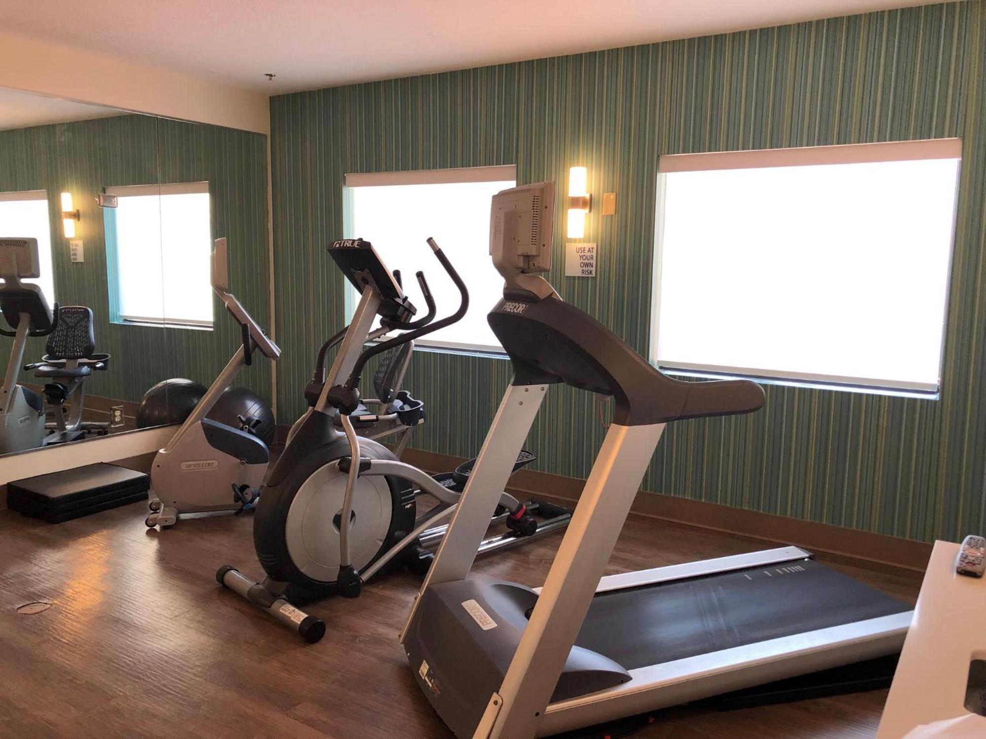 Holiday Inn Express Hotel & Suites Franklin By Ihg Buitenkant foto